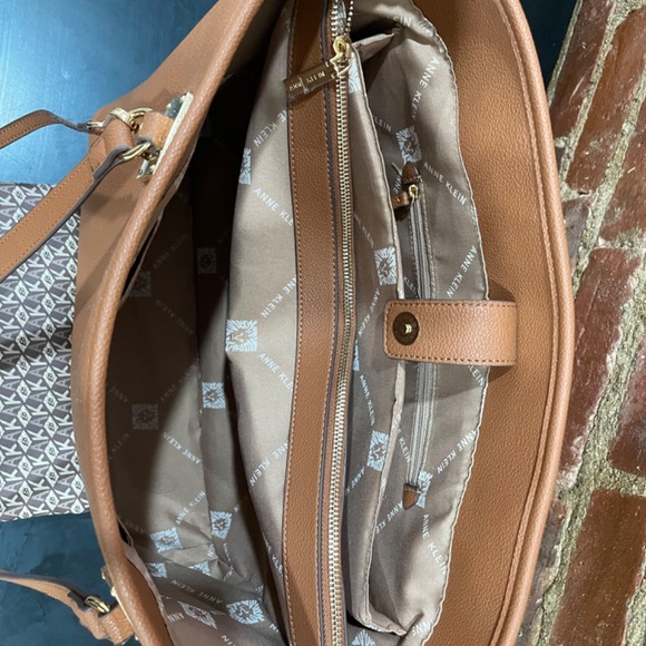 Anne Klein Work Tote with Printed Pouch - Picture 4 of 4
